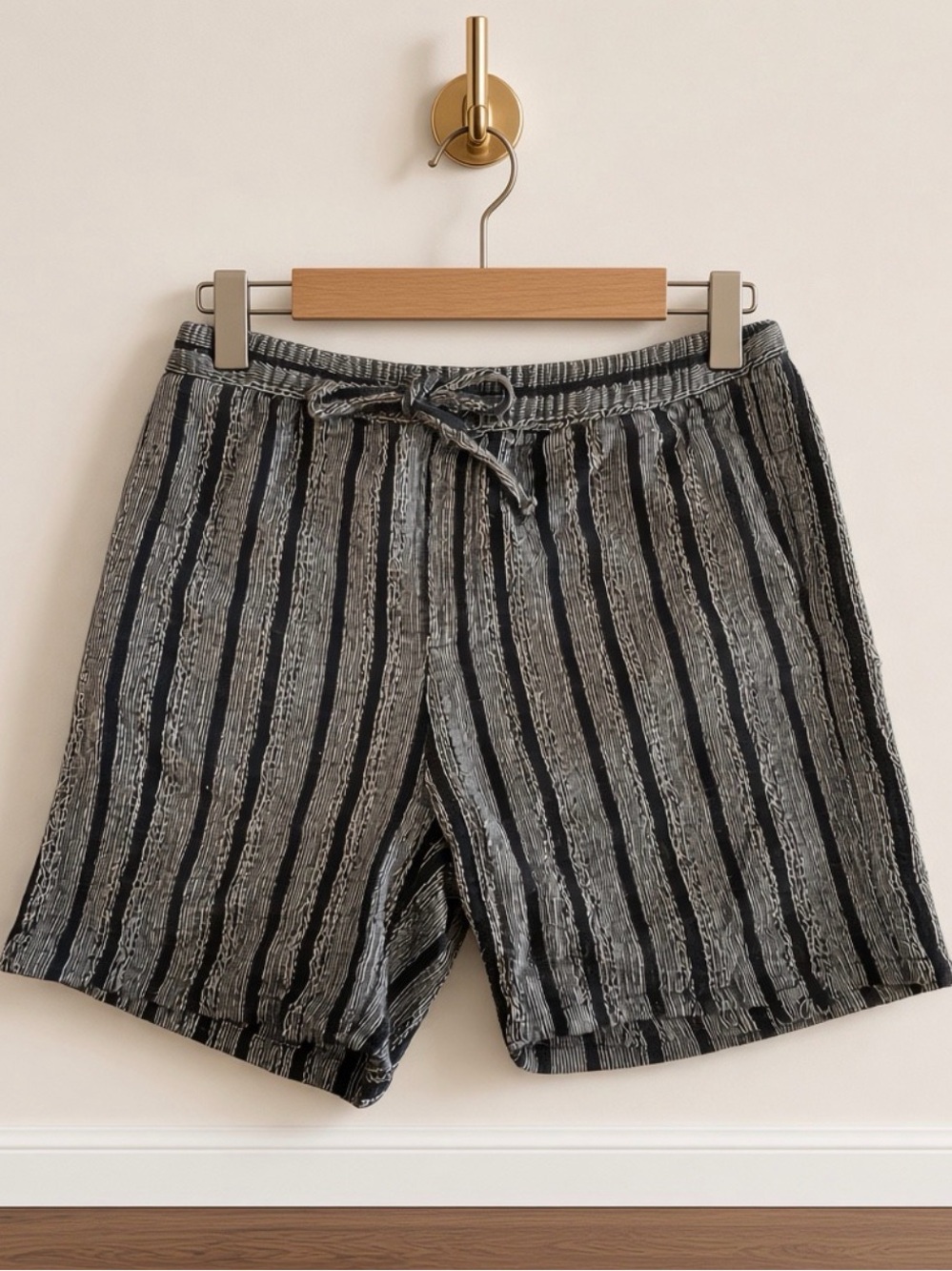 Zara Men’s Striped Textured Drawstring Shorts Size M